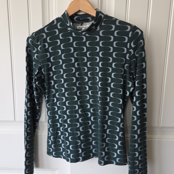 Reformation bailey top Retro Green Venture Long Sleeve Turtleneck Large - Picture 2 of 8